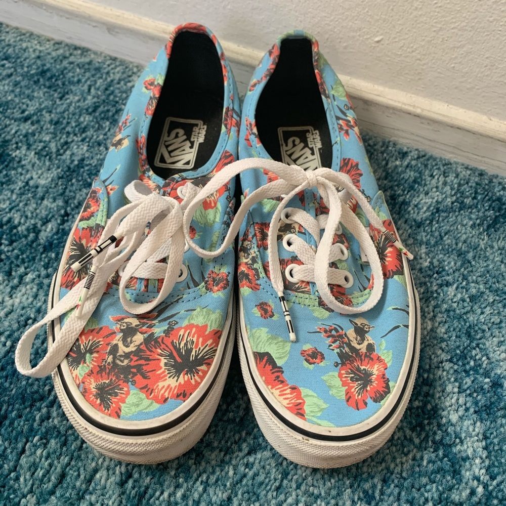 RARE! Vans x Star Wars Yoda Aloha Floral